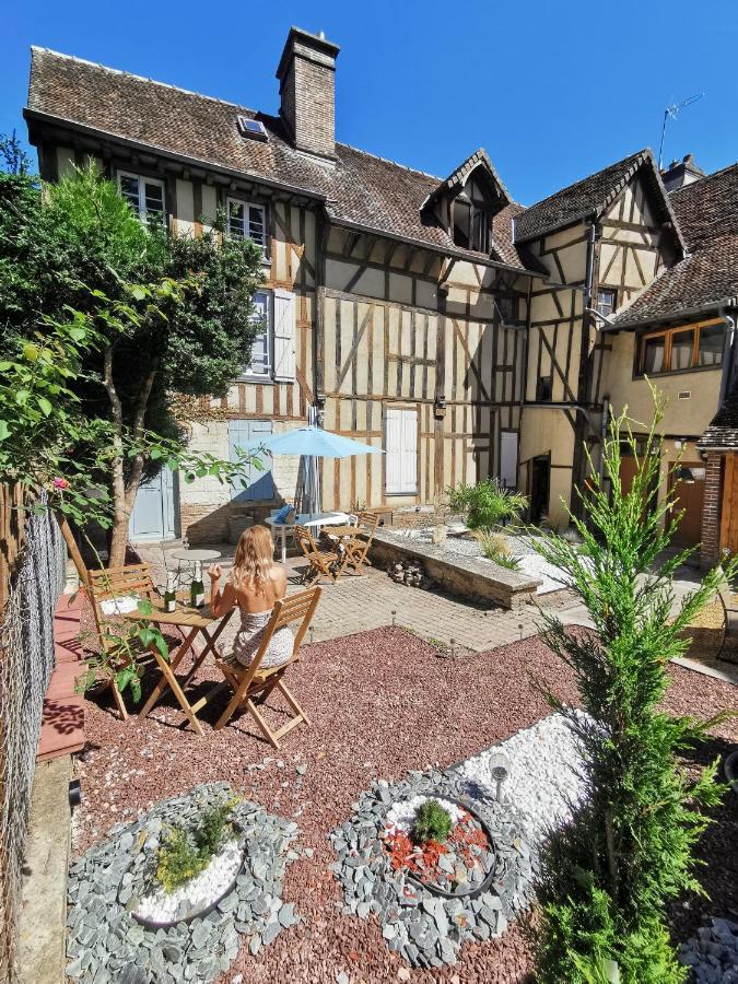 Le Spa De La Cathedrale - Jacuzzi - Sauna - Champagne - Netflix - Wifi Troyes Eksteriør billede