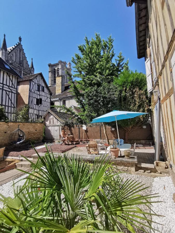 Le Spa De La Cathedrale - Jacuzzi - Sauna - Champagne - Netflix - Wifi Troyes Eksteriør billede