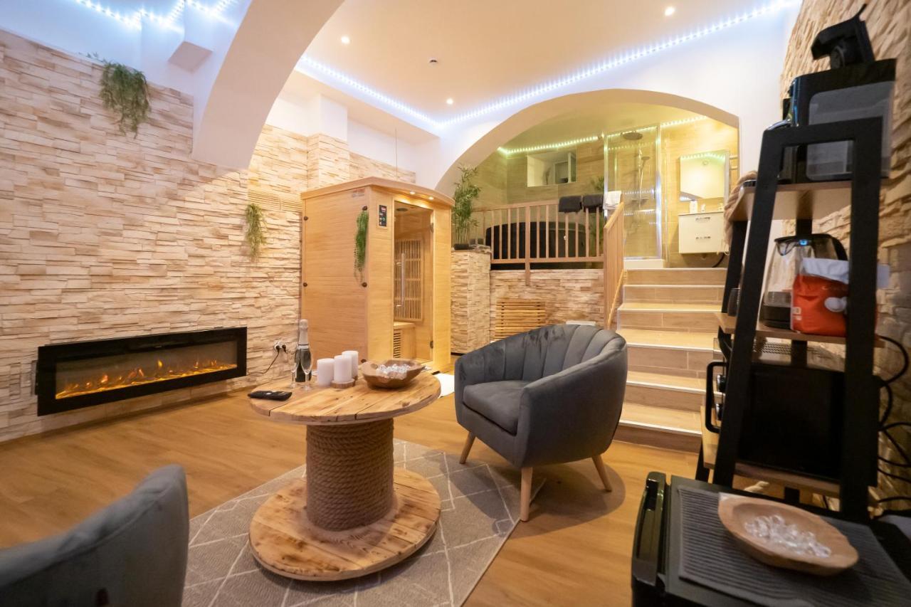 Le Spa De La Cathedrale - Jacuzzi - Sauna - Champagne - Netflix - Wifi Troyes Eksteriør billede