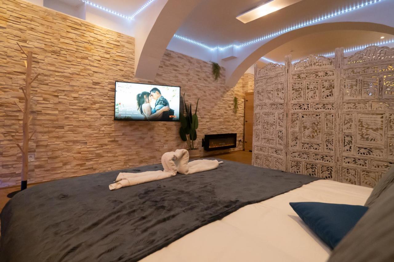 Le Spa De La Cathedrale - Jacuzzi - Sauna - Champagne - Netflix - Wifi Troyes Eksteriør billede