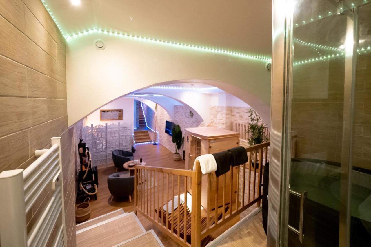 Le Spa De La Cathedrale - Jacuzzi - Sauna - Champagne - Netflix - Wifi Troyes Eksteriør billede