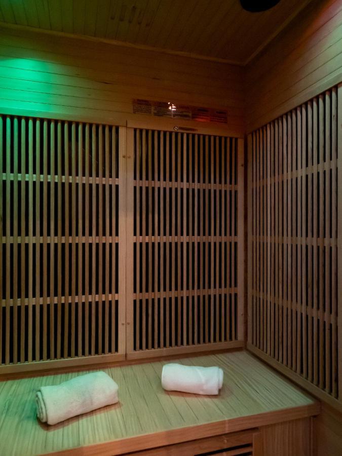 Le Spa De La Cathedrale - Jacuzzi - Sauna - Champagne - Netflix - Wifi Troyes Eksteriør billede